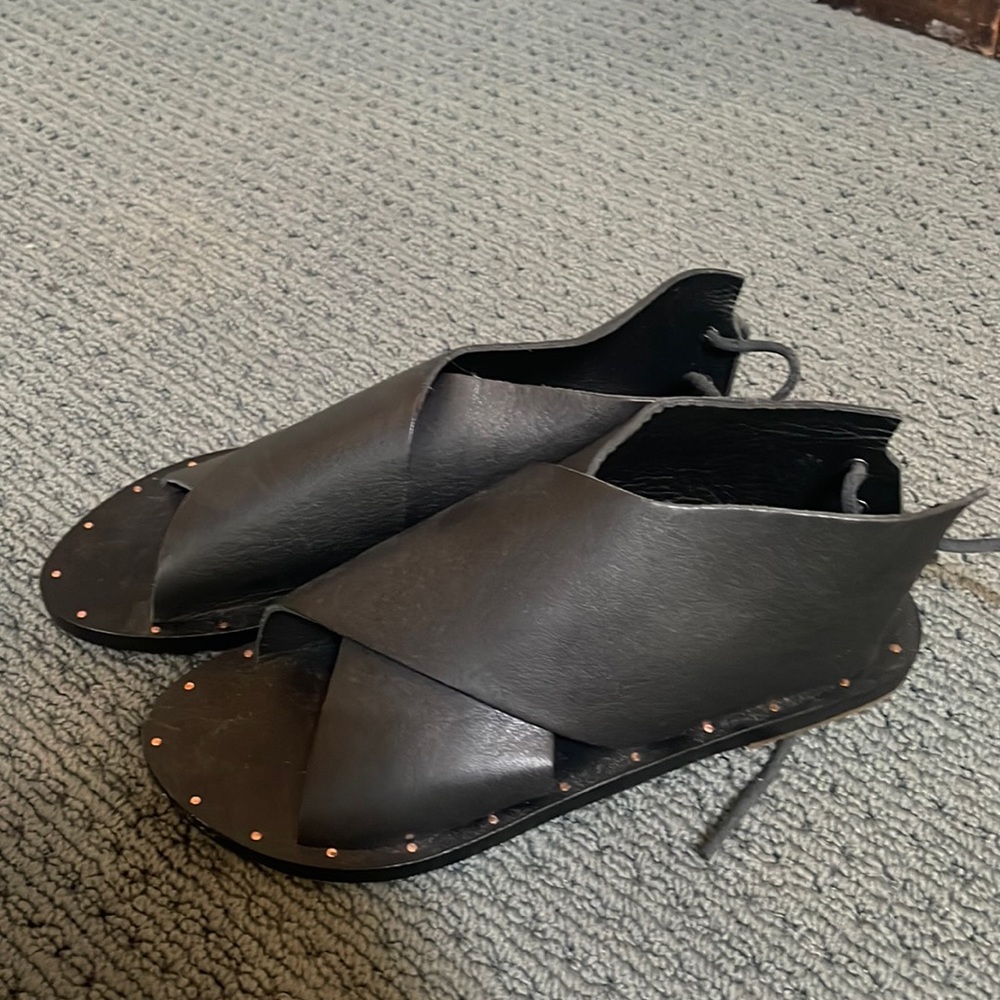 Beek shoe sandals